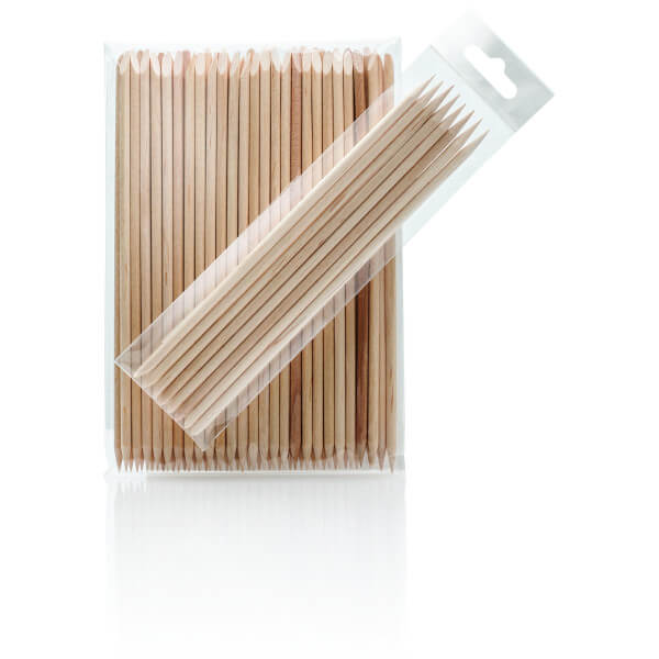 Pak de 8 speciale manicurestokjes.