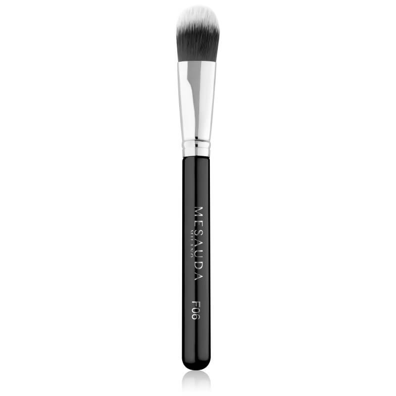 Pincel de dupla fibra F06 Flat Foundation da Mesauda.