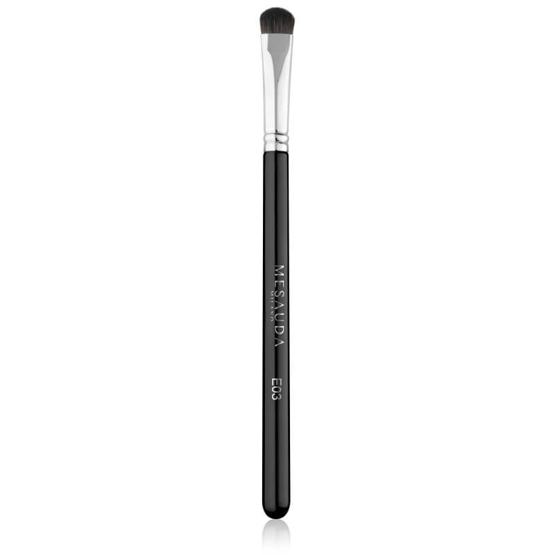 Mesauda E03 Large Eye Shader wide eyeshadow brush.