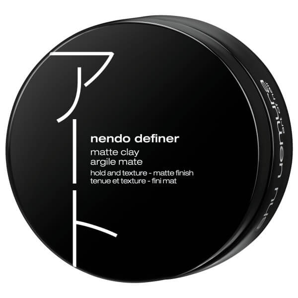Nendo Definer Shu Uemura est une pâte coiffante de 75 ml. Nendo Definer Shu Uemura est une pâte coiffante de 75 ml.