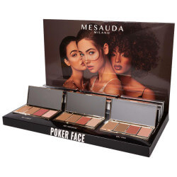 Expositor completo de maquiagem Poker Face da marca Mesauda.