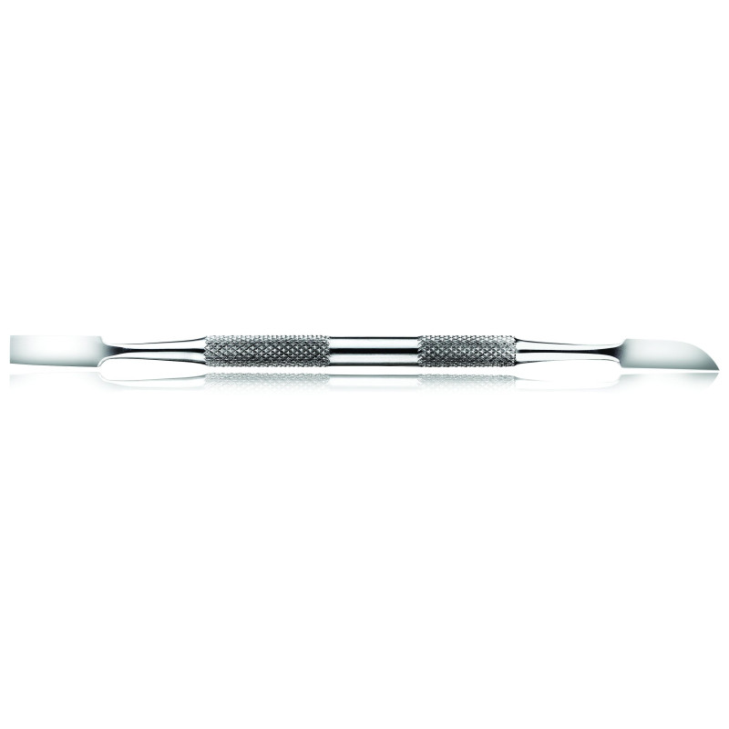 Flat cuticle pusher with knife