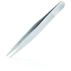 Ingegroeide teennagels knijpen met een pincet