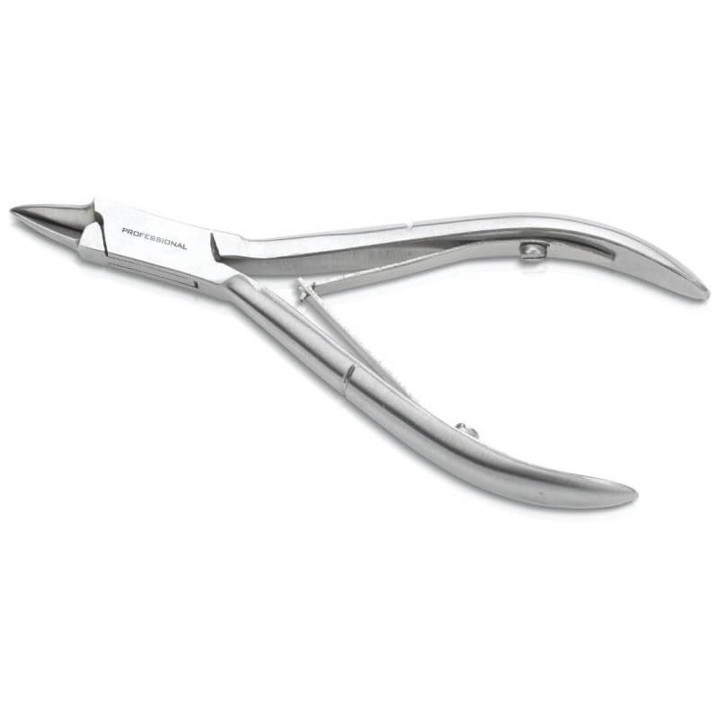 Corte de cutículas para unhas encravadas com ponta reta.
