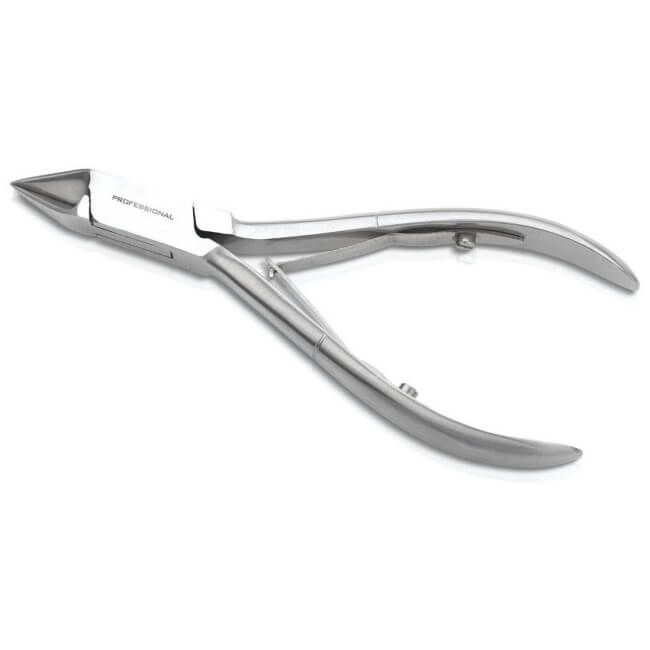 Corte de cutículas para unhas encravadas com ponta redonda.