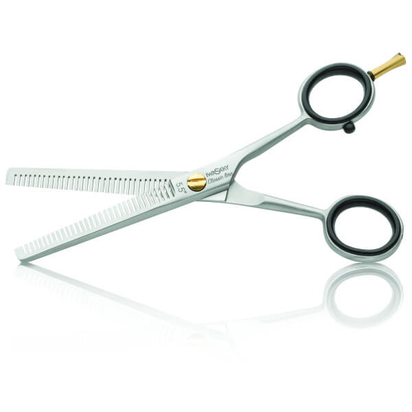 Tesoura de corte Classic Iwasaki 5,5" 32 dentes duplos Tesoura de corte Classic Iwasaki 5,5" 32 dentes duplos