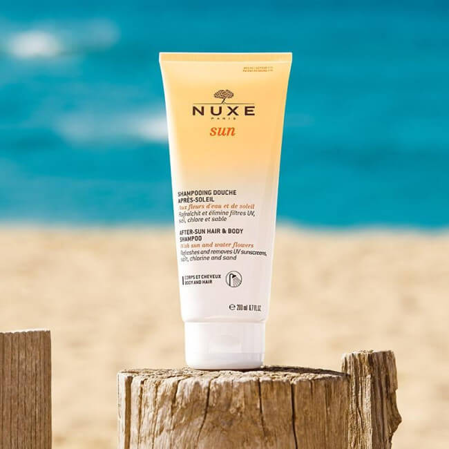 Shampooing douche après-soleil Nuxe Sun 200ML

Translated to German:
Nach-Sonnen-Duschshampoo Nuxe Sun 200ML