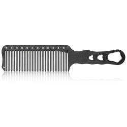 Kam met een schedel, 23,5 cm lang.