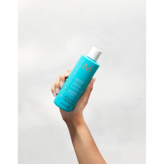 Champú disciplinante Smooth Moroccanoil 250ML