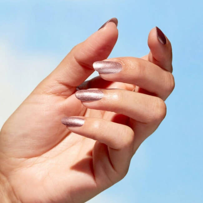 Vernis Intentions zijn roségoud Nature Strong OPI 15ML