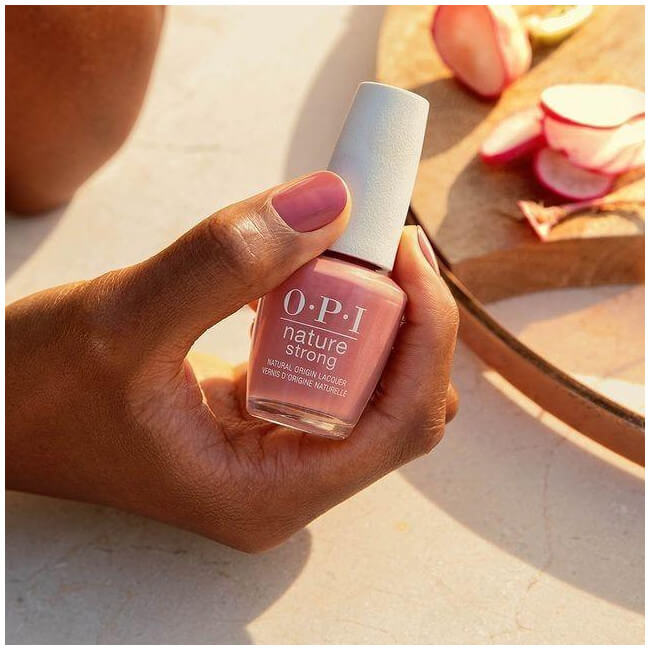 Simply radishing Nature Strong nail polish OPI 15ML