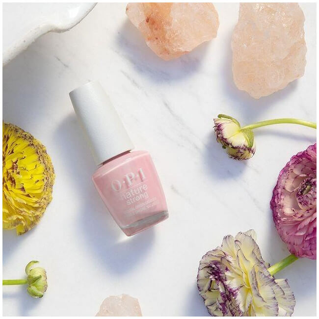 Esmalte Deje que la naturaleza tome su cuarzo Naturaleza Fuerte OPI 15ML