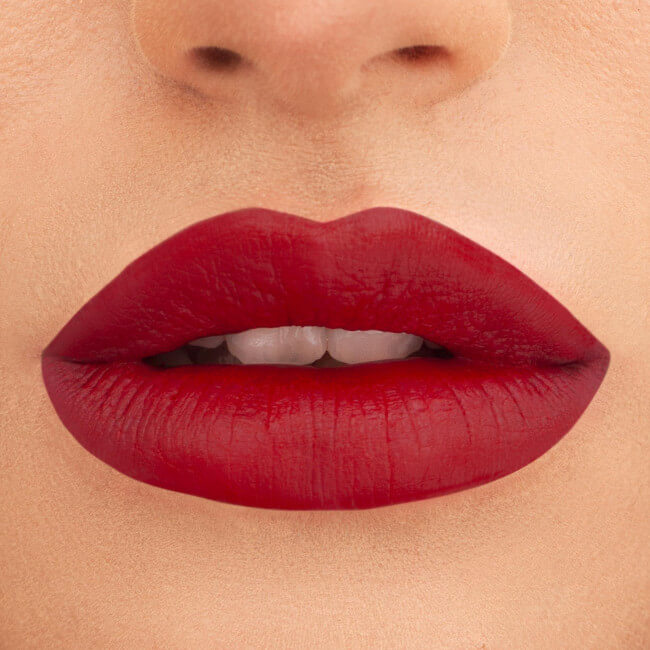 Matte lippenstift Cult in 216 Lover's van Mesauda.