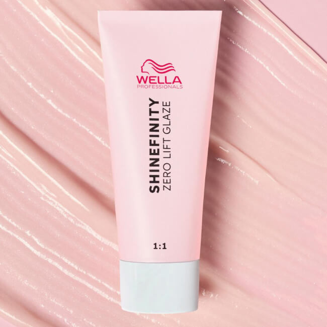 Coloración gloss Shinefinity 06/71 castaño helado de Wella 60ML.