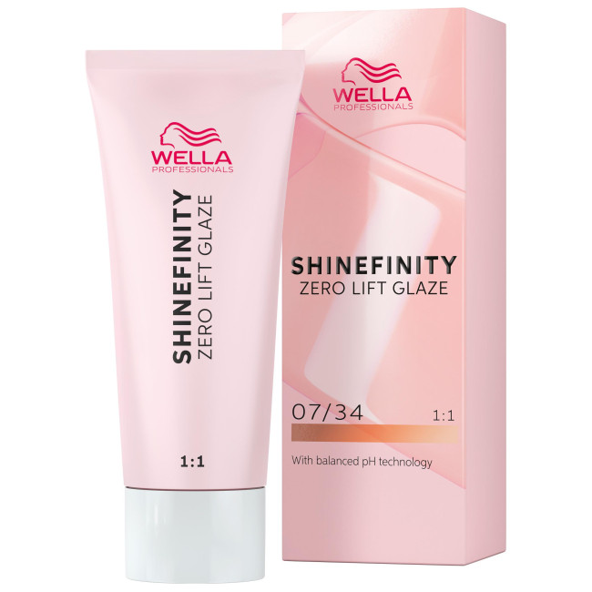 Coloration gloss Shinefinity 07/34 paprika spice Wella 60ML

This is a 60ml tube of Wella Shinefinity gloss coloration in the sh