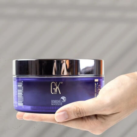 Masker Bombshell Lavendel GK Hair 200 gr, dat het haar opnieuw kleurt.