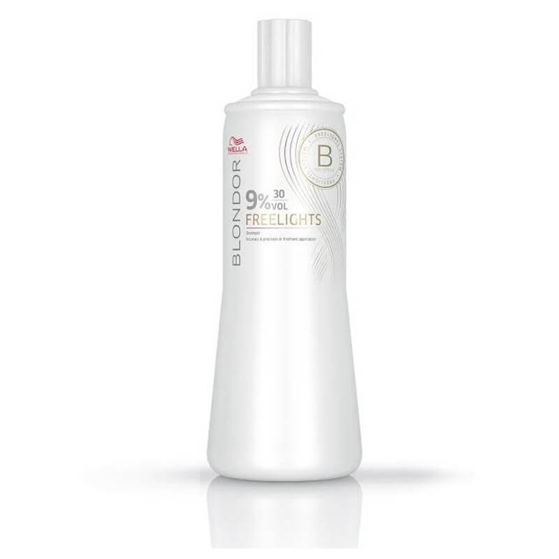 Oxydant Blondor Freelights 9% 30v 1000 ML

Ontwikkelaar Blondor Freelights 9% 30v 1000 ML