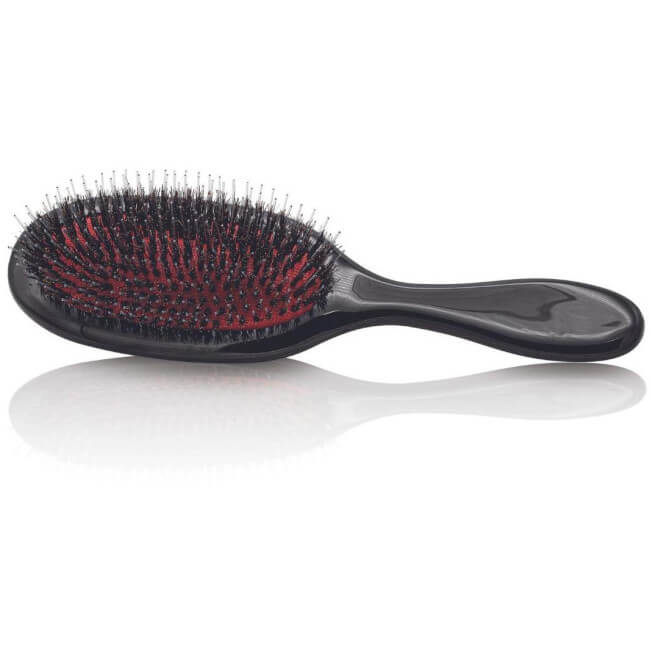 Escova para extensões, cerdas pretas mistas. Escova para extensões, cerdas pretas mistas.