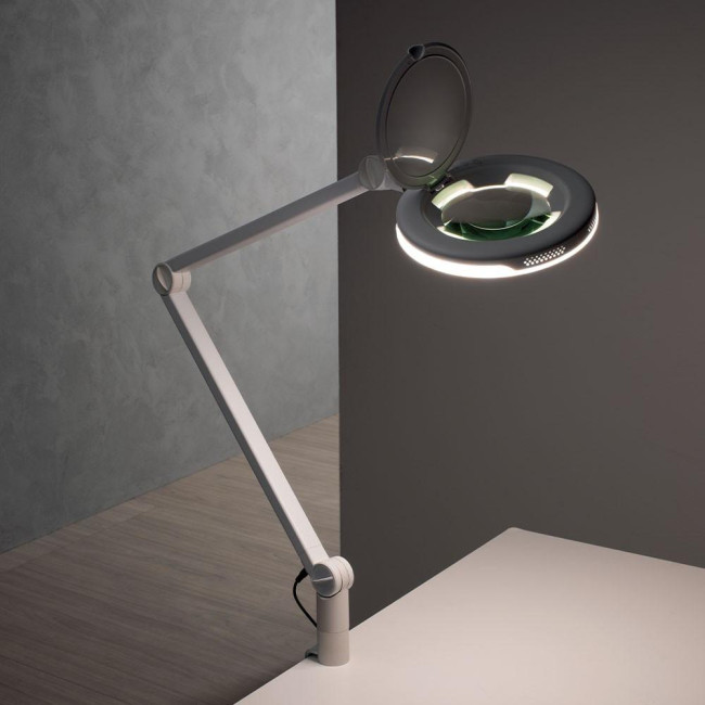 Lámpara con lupa 5D con tecnología LED Air Touch.