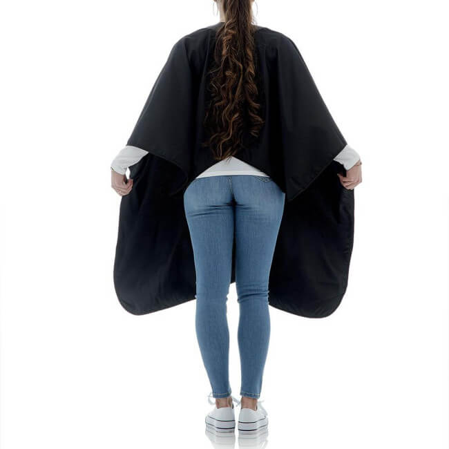 Cape con cuello alto