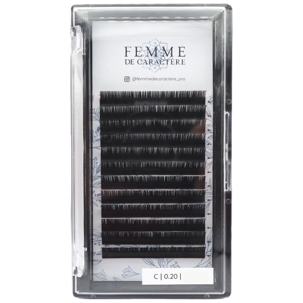 Classic 9mm (0.20-C) eyelash extensions Femme de Caractère