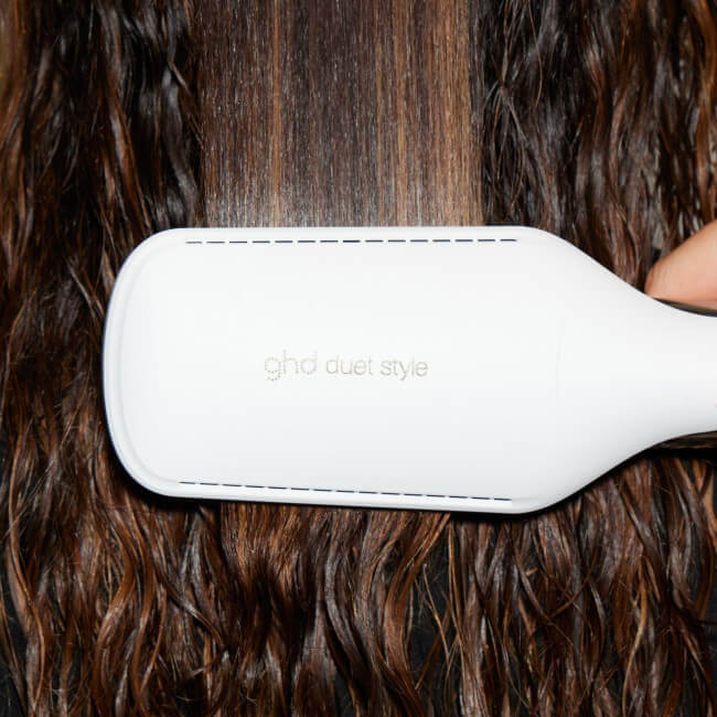 Lisseur séchant Duet Style 2-en-1 blanc ghd