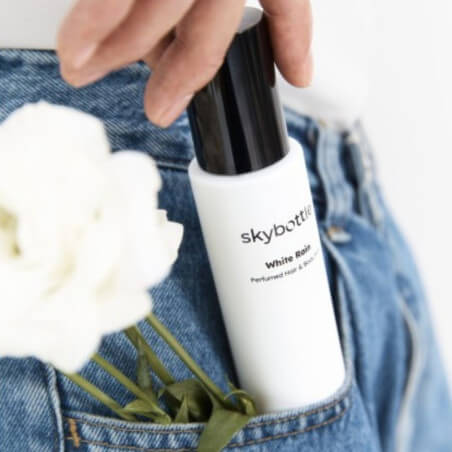 Brume voor haar en lichaam bloemen & citrusvruchten White Rain Skybottle 100g