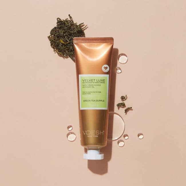 Creme para mãos e corpo Chá verde Velvet Luxe 236 ML VOESH