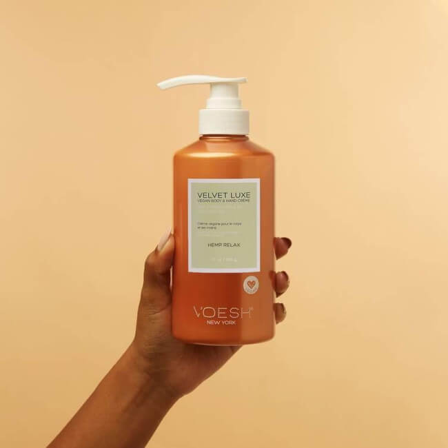Hand- en lichaamscrème Chanvre Velvet Luxe 500 ML van VOESH.