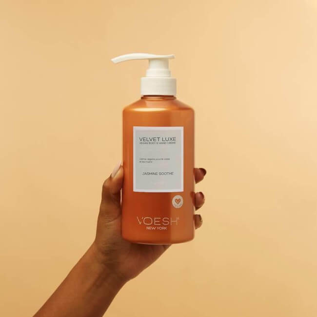 Hand- en bodycrème Jasmin Velvet Luxe 500 ML van VOESH