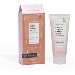 Scrub allo zucchero e doccia Bliss ai fiori floreali e detergente schiumogeno VOESH