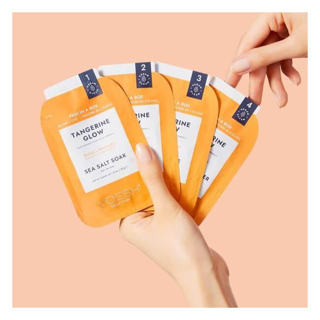 Cuidado com os pés em 4 etapas Mandarine Tangerine Glow Pedi in Box VOESH
