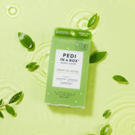 Cuidado dos pés em 3 etapas Chá verde Pedi in Box VOESH