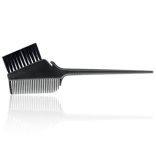 Borstel/kam met middelmatige haardichtheid. Borstel/kam met middelmatige haardichtheid.