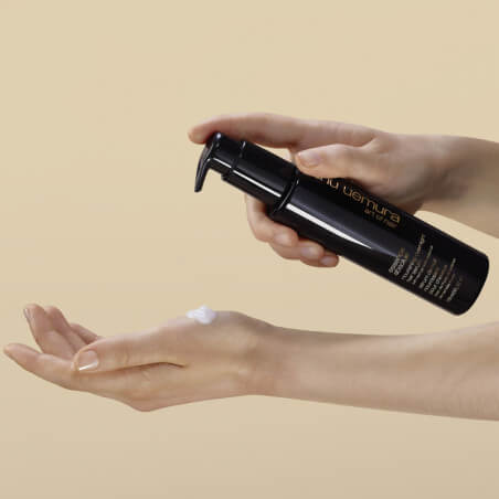 Sérum noturno nutritivo Essence Absolue Shu Uemura 150ml