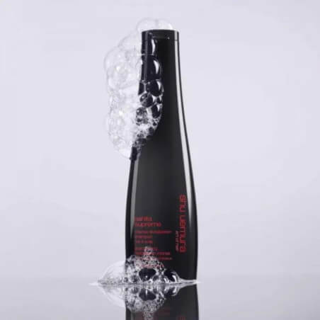 Shu Uemura Farbglanz-Shampoo 300 ml