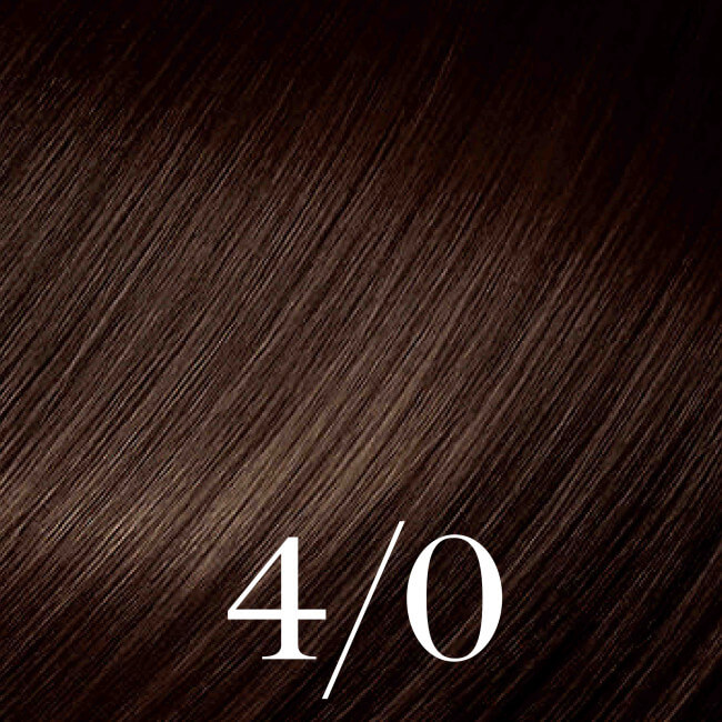 Kleuringset Naturel Middenbruin Color Touch Fresh-Up 4/0 van Wella.