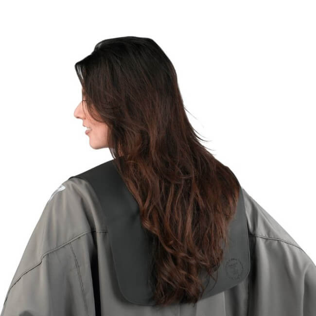 Capa de corte Bob Tuo Stylist Longa Preta PVC 53x45 cm Capa de corte Bob Tuo Stylist Longa Preta PVC 53x45 cm