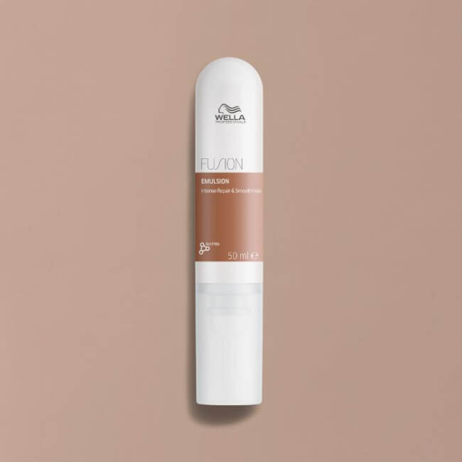 Emulsão de reparação intensa Fusion Wella Care 50ML