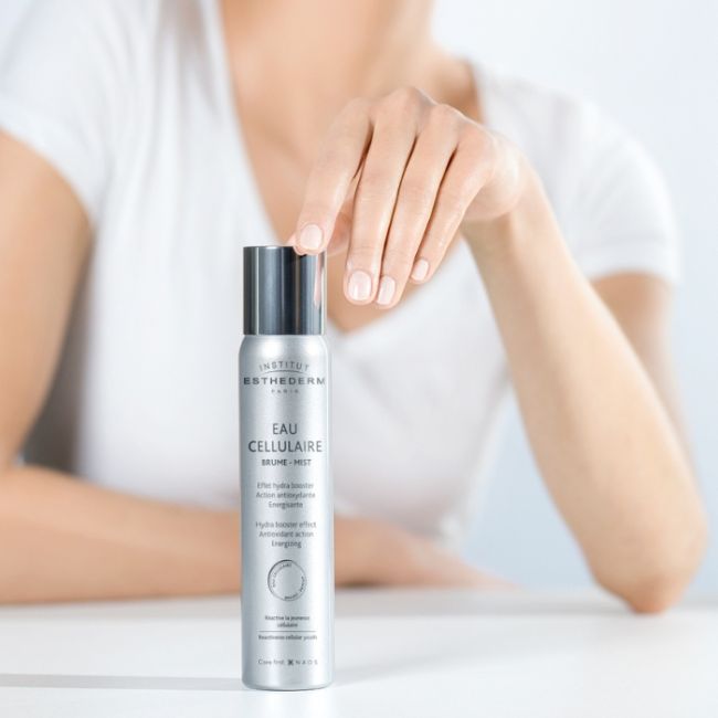 Nebbia Acqua Cellulare Esthederm 100ml
