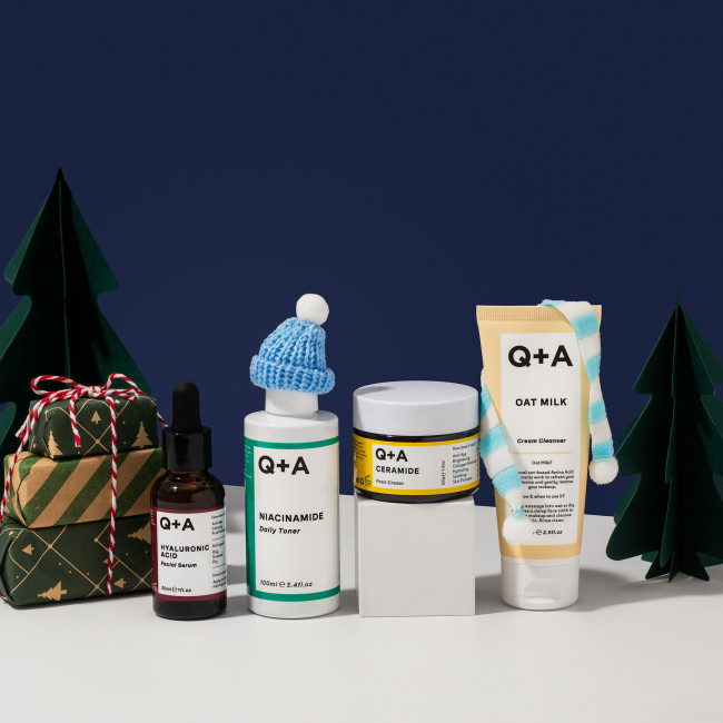 Conjunto de 4 produtos Holiday Heroes Q+A