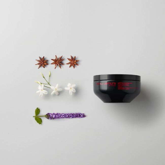 Coffret Ashita Supreme Shu Uemura 2024

Dit betekent: "Ashita Supreme Shu Uemura 2024 geschenkset"