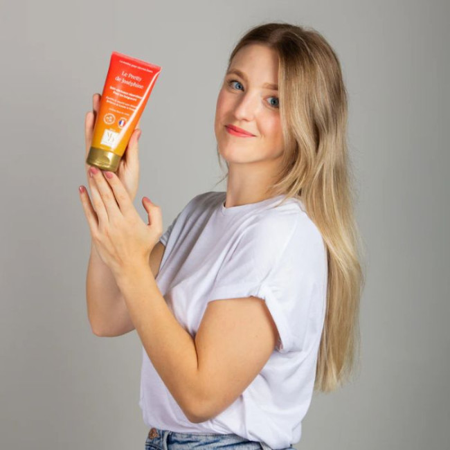 Cuidado para Comprimentos Le Pretty de Joséphine Mademoiselle Gold 200ML