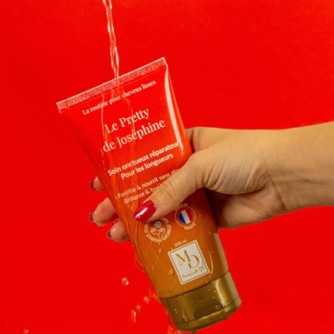 Cuidado para Comprimentos Le Pretty de Joséphine Mademoiselle Gold 200ML