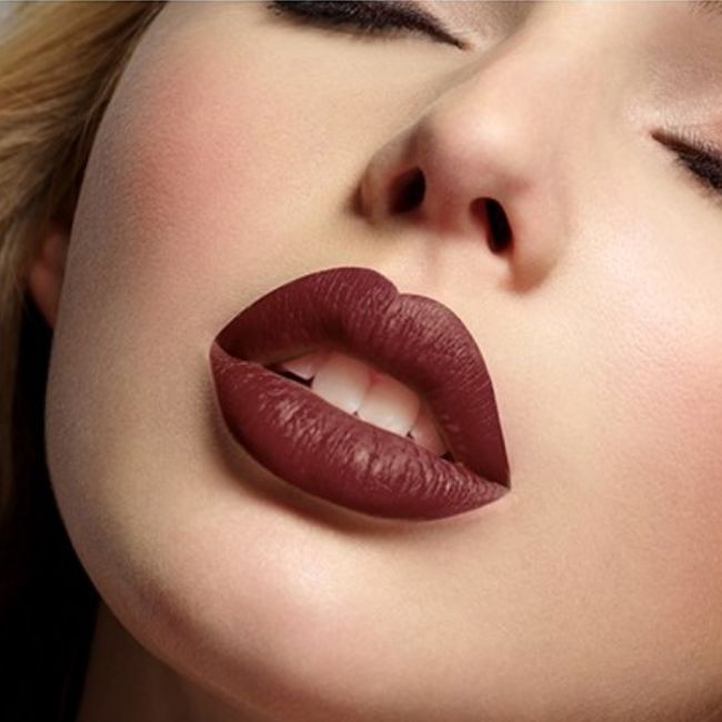 Liquid matte lipstick Matte My Life nr. 12 Black cherry Fashion Make Up