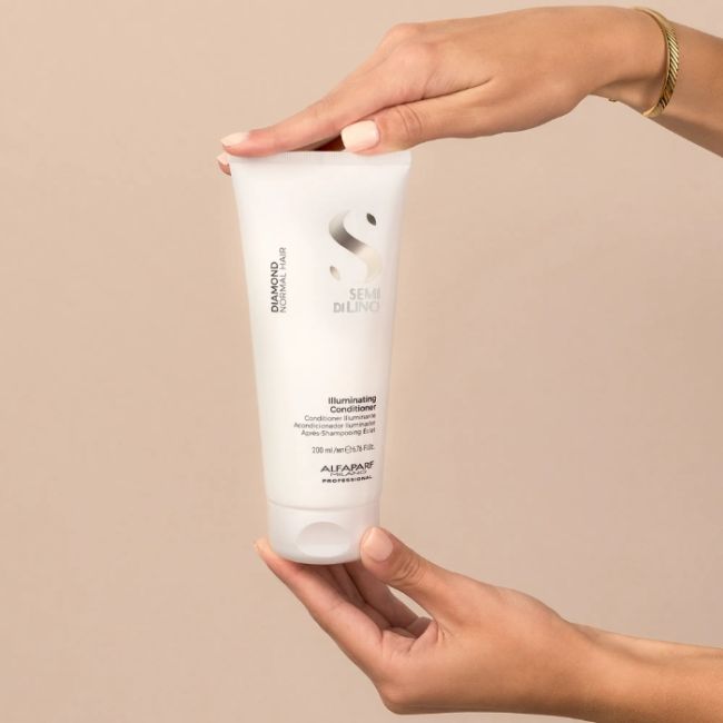 Zachte Conditioner Diamond Glansversterker Semi Di Lino 200ml