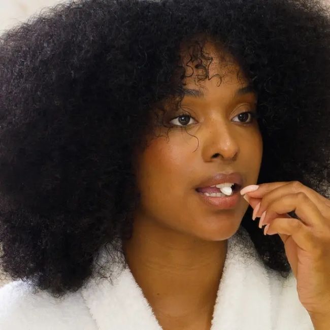 Suplemento alimentar para cabelo e unhas Resolução n°1 Senhora Presidente
