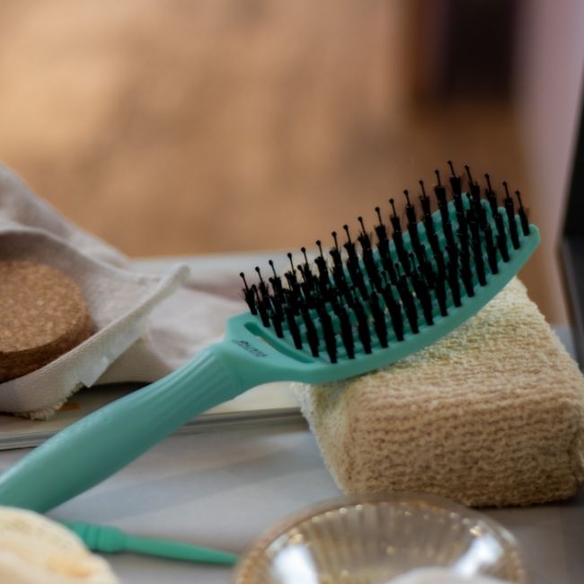 Brosse Fingerbrush Care Iconic Mint taille M Olivia Garden