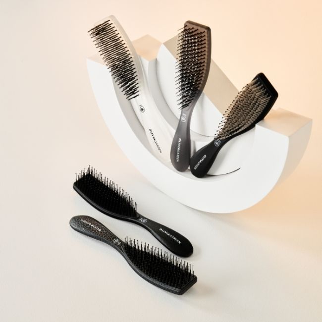 Brosse Essential Style Blend pour cheveux medium Black Olivia Garden