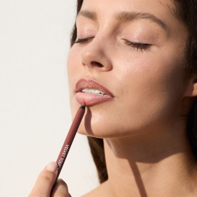 Crayon à lèvres Velvet Touch Lipliner 012 Raisen GOSH